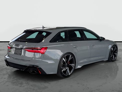 Used 2023 Audi RS 6 AWD/4WD image 2