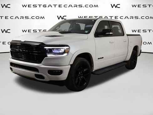 Used 2022 RAM 1500 Laramie AWD/4WD image 1