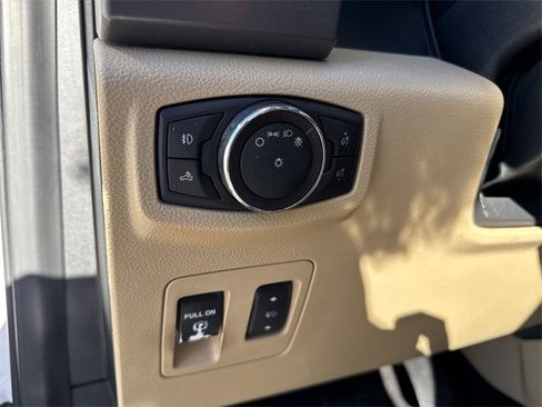 Used 2019 Ford F150 XLT w/ Equipment Group 302A Luxury image 11