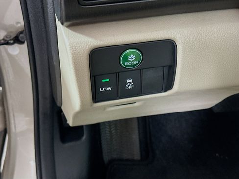 Used 2013 Honda Accord EX-L image 16