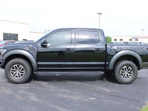 Used 2018 Ford F150 Raptor w/ Equipment Group 802A Luxury AWD/4WD image 4