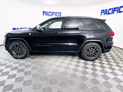 Used 2019 Jeep Grand Cherokee Trailhawk w/ Trailhawk Luxury Group AWD/4WD image 5