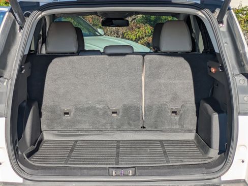 Used 2019 Ford Escape SEL image 13