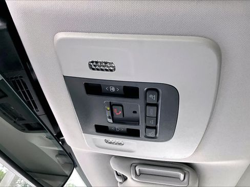Used 2025 Toyota Camry XLE w/ Premium Plus Package FWD image 32