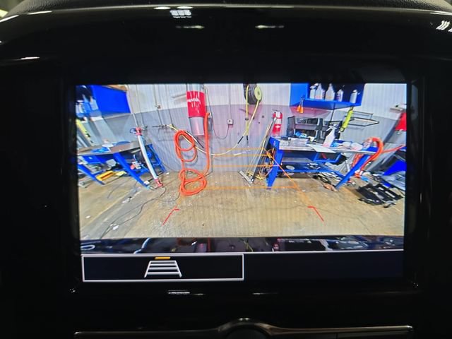 Used 2023 Chevrolet Traverse LT w/ LPO, Floor Liner Package FWD image 26