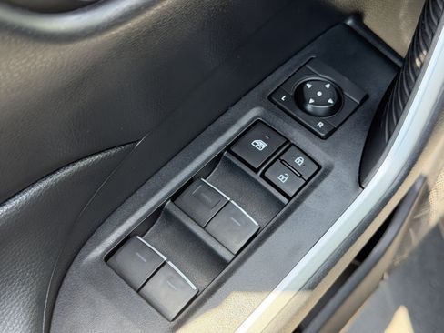 Used 2023 Toyota RAV4 XLE w/ Convenience Package FWD image 23