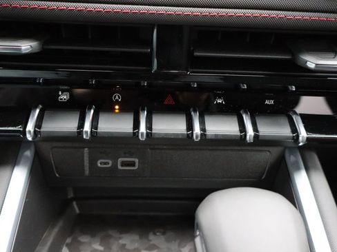 New 2026 Chevrolet Colorado Z71 w/ Technology Package AWD/4WD image 13