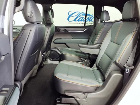 New 2026 GMC Acadia AT4 w/ Luxury Package image 12