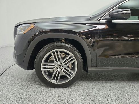 Certified 2026 Mercedes-Benz GLS 450 4MATIC image 22