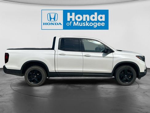 Used 2023 Honda Ridgeline Black Edition image 4