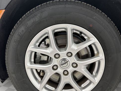 Used 2023 Chrysler Pacifica Touring-L FWD image 27
