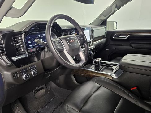 Used 2023 GMC Sierra 1500 Elevation w/ Elevation Premium Package AWD/4WD image 15