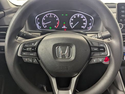 Used 2018 Honda Accord LX image 14