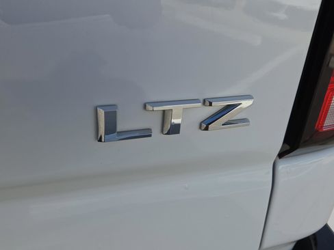 Used 2024 Chevrolet Silverado 2500 LTZ w/ LTZ Plus Package image 17