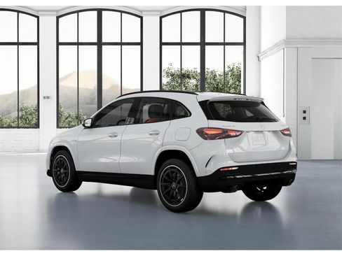 New 2025 Mercedes-Benz GLA 35 AMG 4MATIC image 29