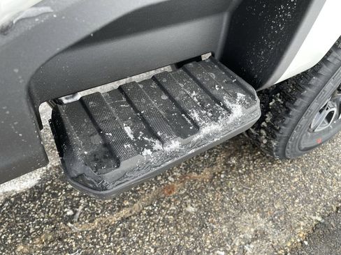 New 2026 Ford F250 Platinum w/ FX4 Off-Road Package image 27