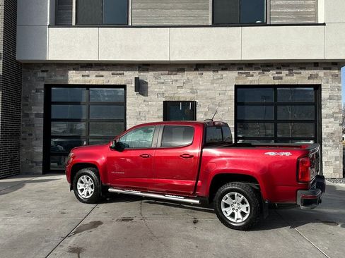 Used 2021 Chevrolet Colorado LT w/ LT Convenience Package AWD/4WD image 5