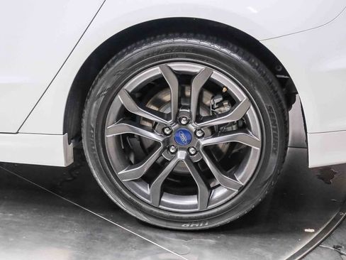 Used 2018 Ford Fusion SE w/ Equipment Group 201A image 9