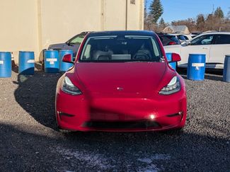 Used 2021 Tesla Model Y Long Range video 2