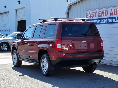 Used 2016 Jeep Patriot Sport w/ Power Value Group AWD/4WD image 3