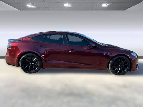 Used 2021 Tesla Model S Plaid image 8