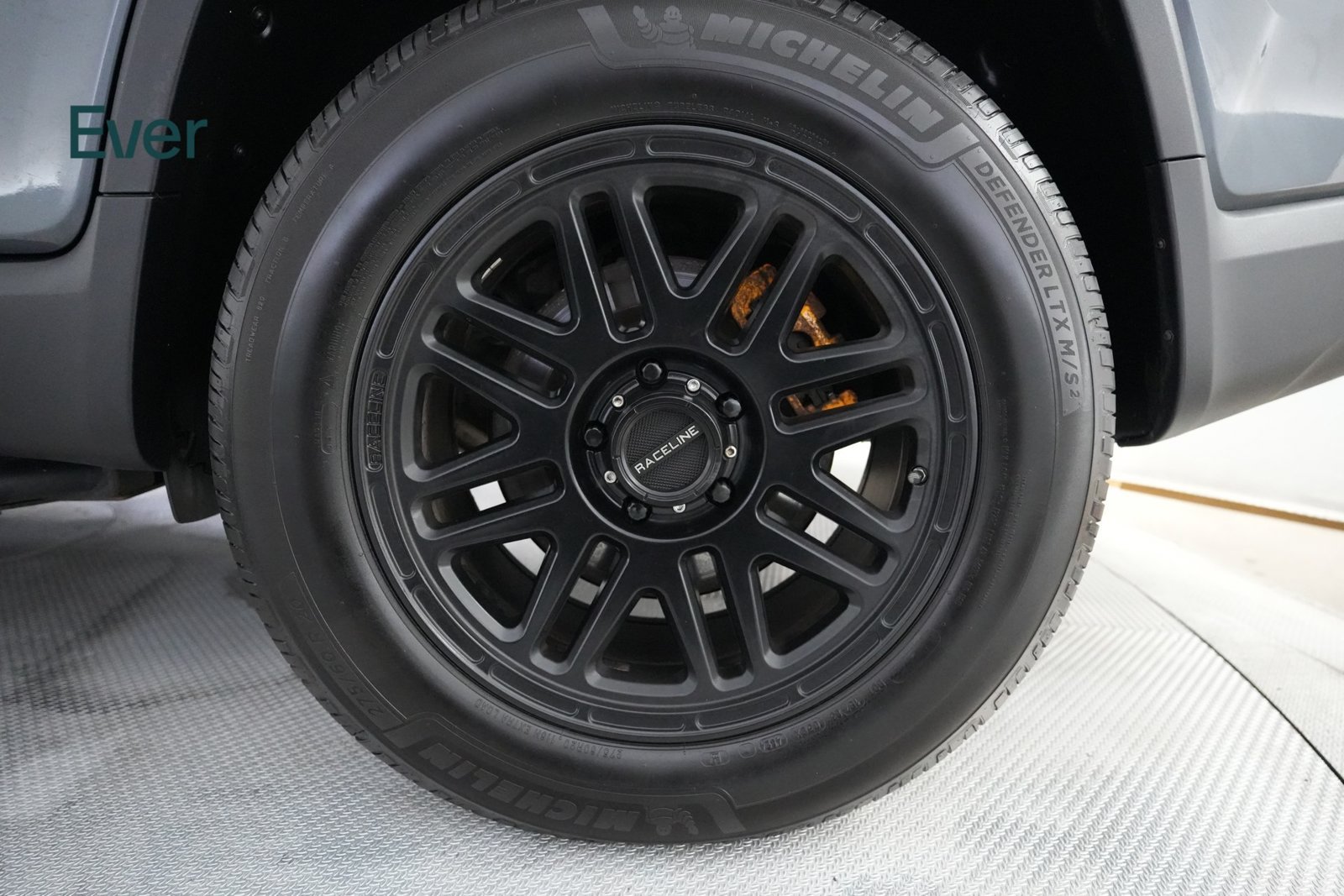 Used 2022 Rivian R1T Adventure AWD/4WD image 9