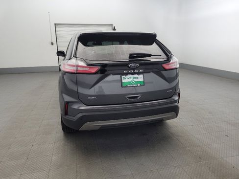 Used 2023 Ford Edge SEL image 6