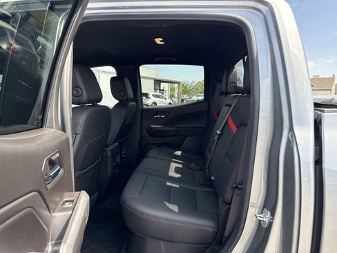Used 2024 Chevrolet Colorado Z71 w/ Z71 Convenience Package 2 AWD/4WD image 12