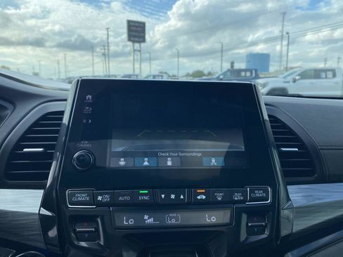 Used 2023 Honda Odyssey Elite image 21