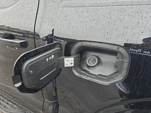 Used 2025 Ford F150 Tremor w/ Tow/Haul Package image 10