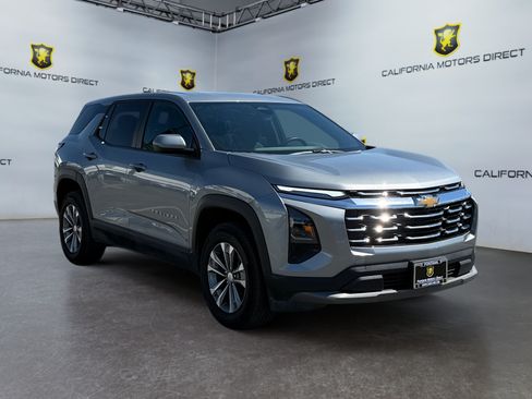 Used 2025 Chevrolet Equinox LT AWD/4WD image 7
