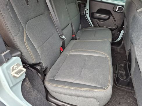 Used 2024 Jeep Wrangler Unlimited AWD/4WD image 21