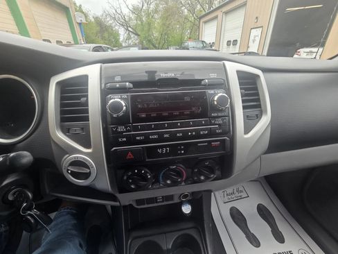 Used 2012 Toyota Tacoma 4x4 Double Cab w/ TRD Sport Pkg image 14