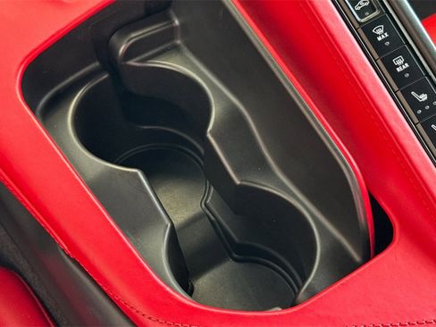 Used 2022 Chevrolet Corvette Stingray w/ Z51 Performance Package image 23