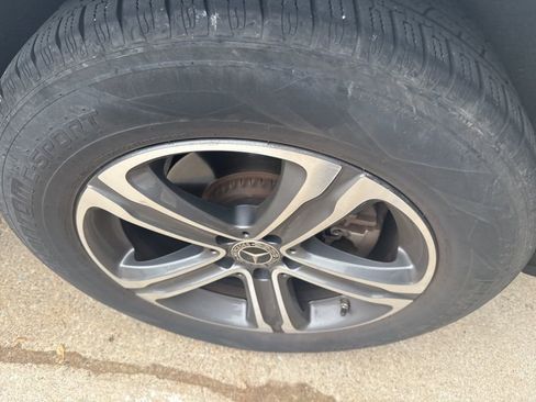 Used 2018 Mercedes-Benz GLC 300 image 14