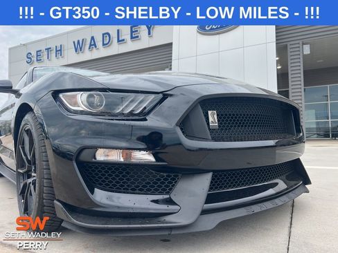 Used 2020 Ford Mustang Shelby GT350 w/ Technology Package image 6