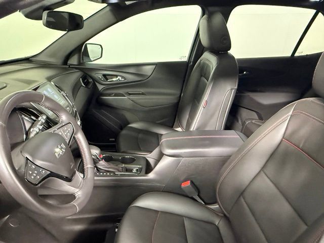 Used 2022 Chevrolet Equinox RS w/ RS Leather Package FWD image 29