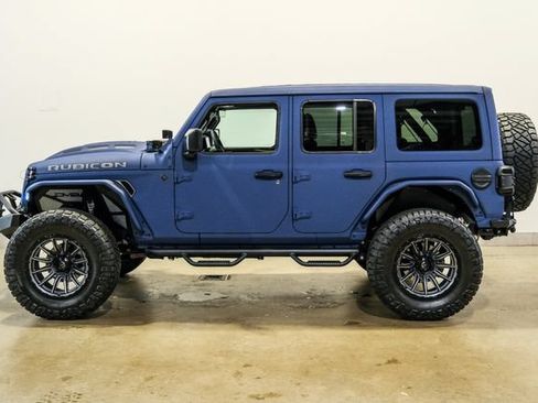 Used 2025 Jeep Wrangler Unlimited Rubicon w/ Safety Group AWD/4WD image 6