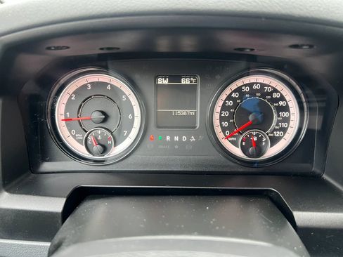 Used 2019 RAM 1500 Express w/ Express Value Package AWD/4WD image 14