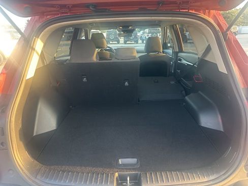 Used 2024 Kia Seltos LX image 8