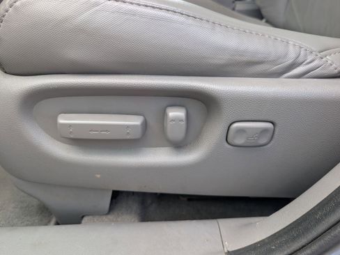 Used 2010 Honda CR-V EX-L image 16