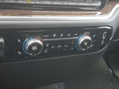 New 2026 GMC Sierra 1500 Elevation image 15