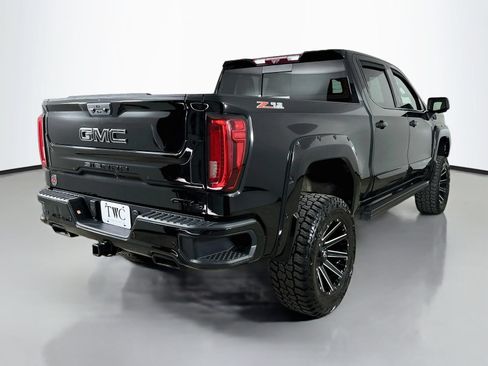 Used 2023 GMC Sierra 1500 AT4 w/ AT4 Premium Package AWD/4WD image 5