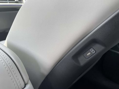 Used 2025 Hyundai Santa Fe Calligraphy AWD/4WD image 12