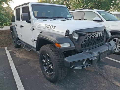 Used 2021 Jeep Wrangler Unlimited Sport AWD/4WD image 3