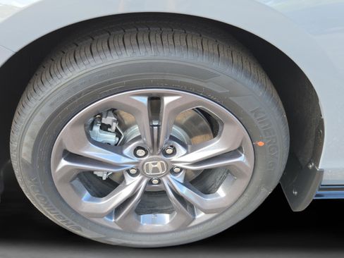 New 2026 Honda Accord EX-L image 9