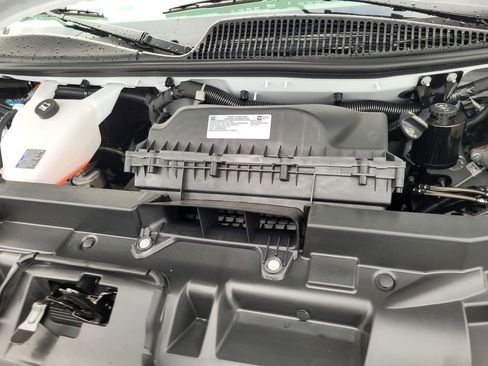 New 2025 Chevrolet Express 2500 Work Van image 21