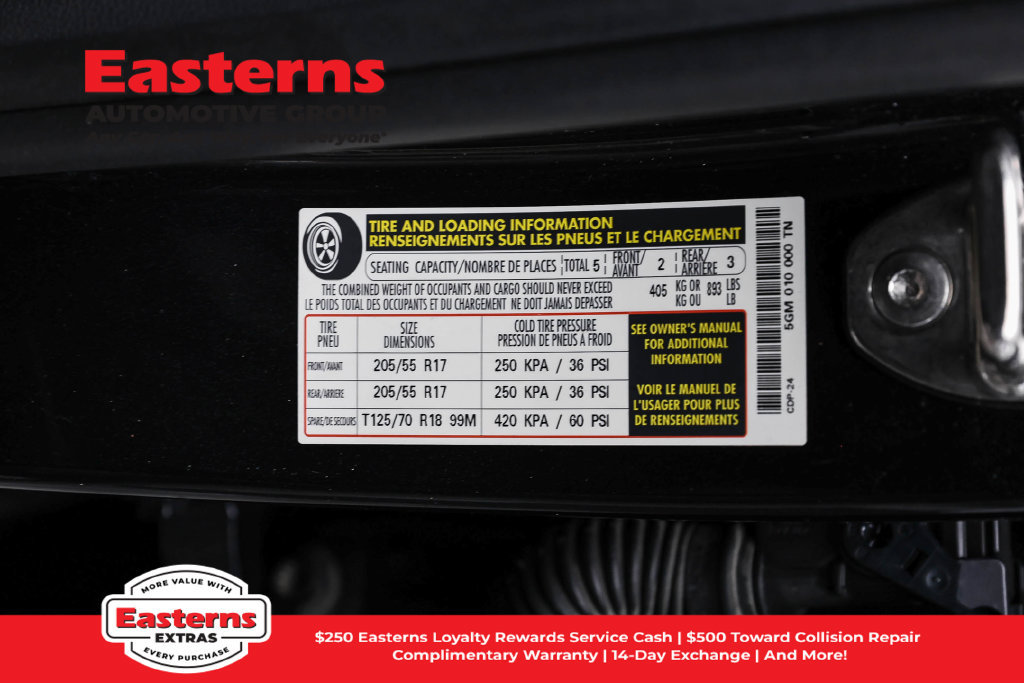 Used 2025 Volkswagen Jetta SE FWD image 34
