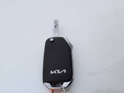 Used 2024 Kia Forte LXS image 33