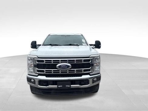 Used 2024 Ford F250 XLT w/ FX4 Off-Road Package image 2